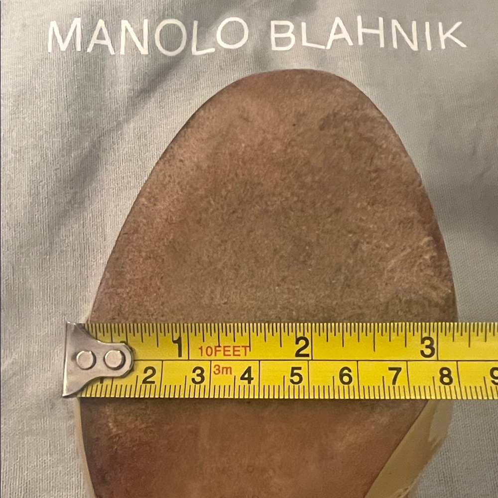 Manolo Blahnik Nude Heels, Size 39.5 - Picture 9 of 9